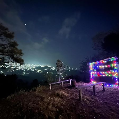 The City Escape Farmstay Shimla Exteriör bild