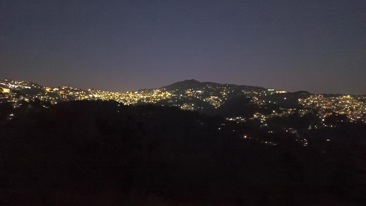 The City Escape Farmstay Shimla Exteriör bild