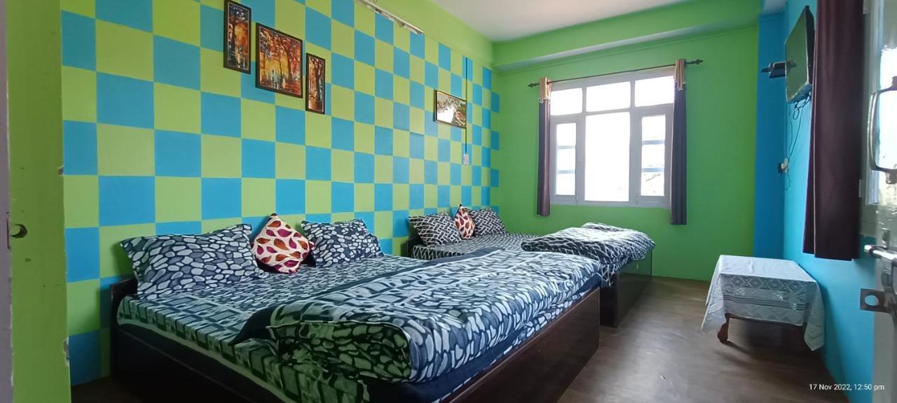 The City Escape Farmstay Shimla Exteriör bild