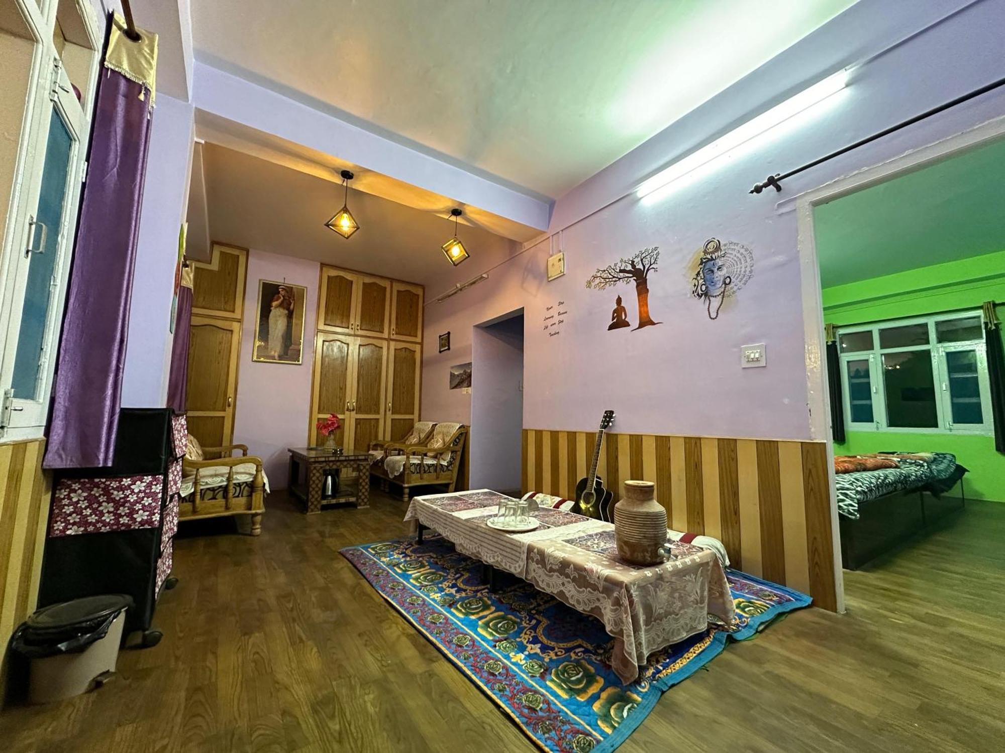 The City Escape Farmstay Shimla Exteriör bild