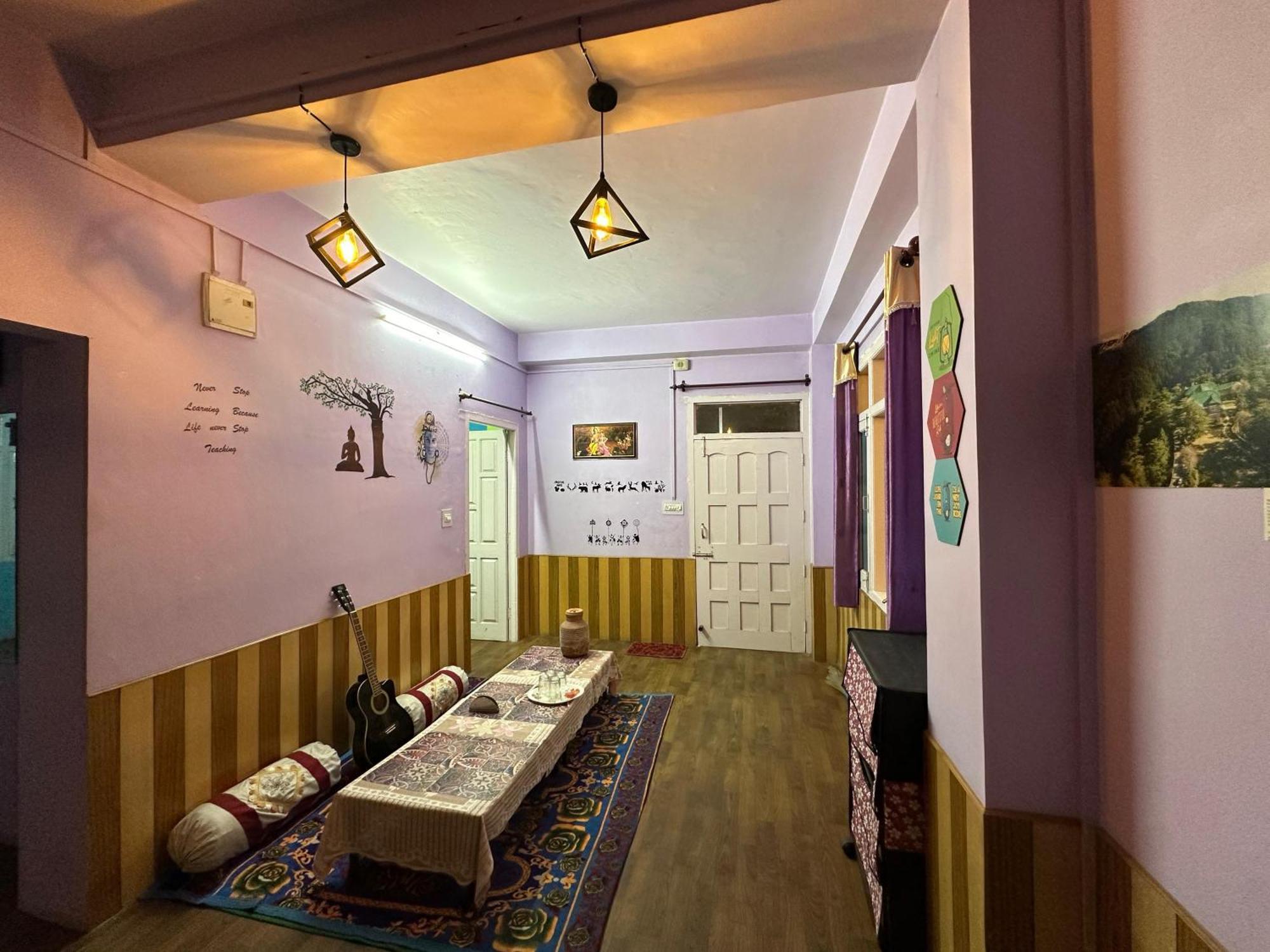The City Escape Farmstay Shimla Exteriör bild