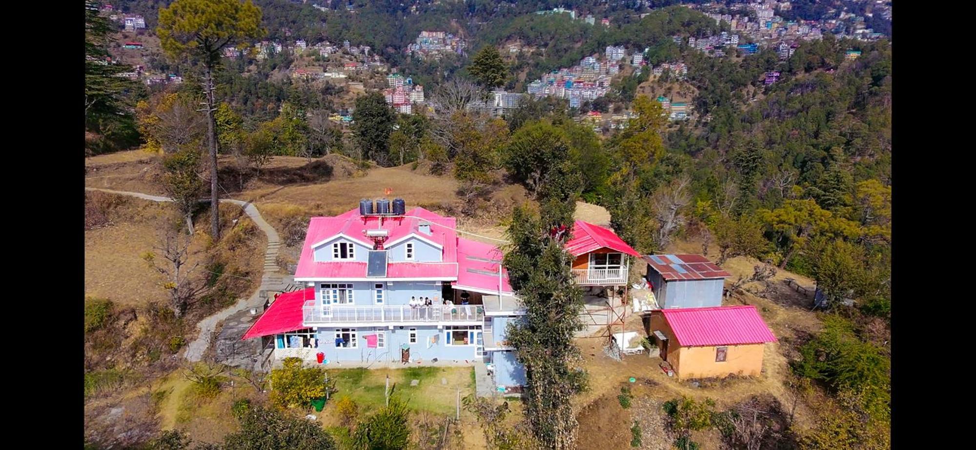 The City Escape Farmstay Shimla Exteriör bild